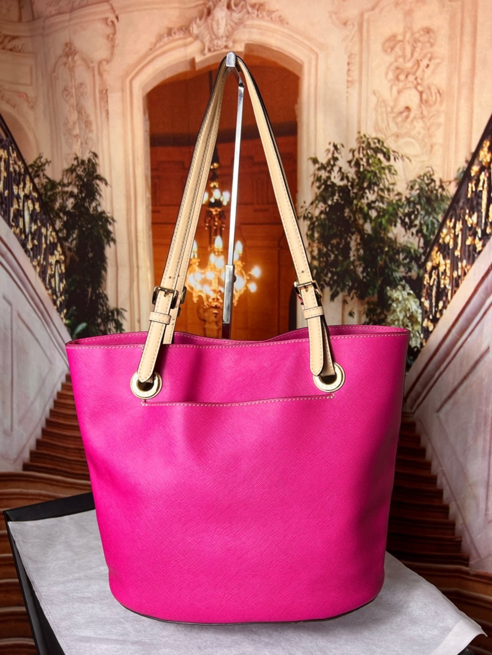 Michael Kors Jet Set Travel Tote Hot Pink Fushia Saffiano Leather Cream Handles - Picture 6 of 17